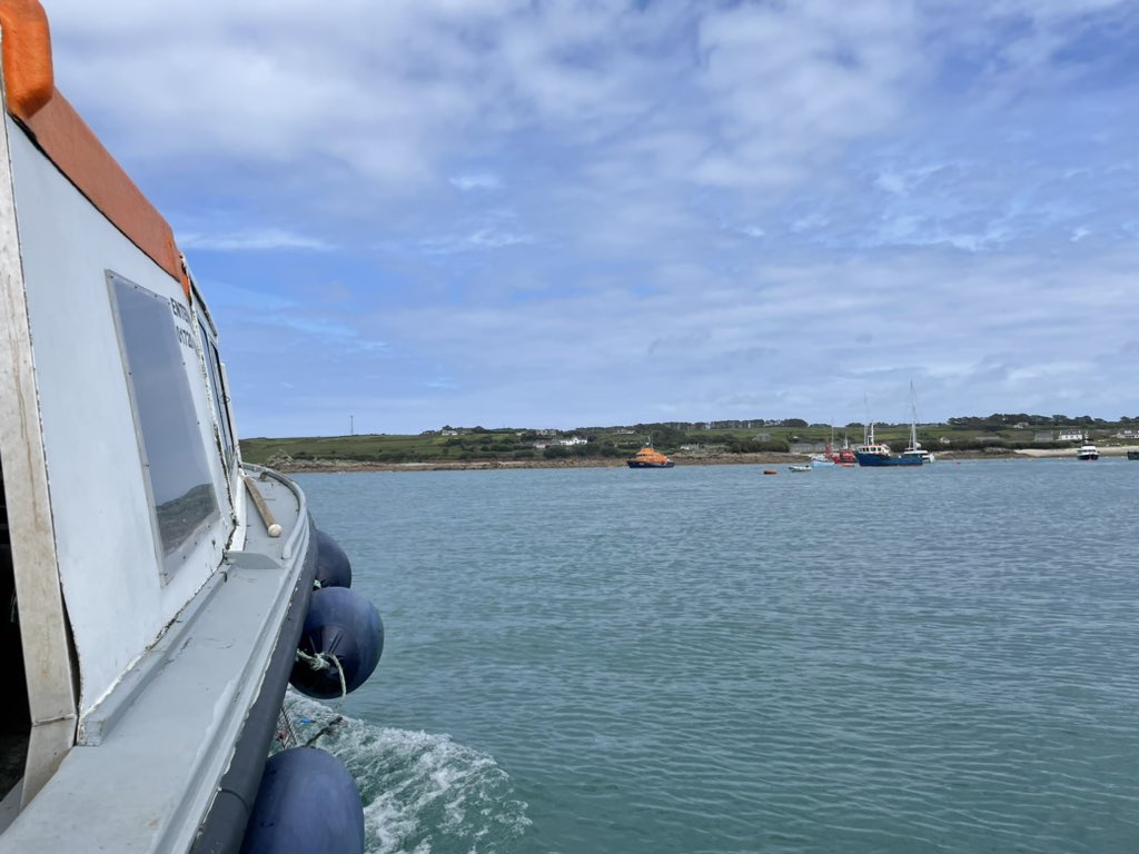 tevicornwall's tweet photo. Heading to St Martins for a #bioblitz

#IoS #environment #wildlife #survey https://t.co/Cd2rycDQfW