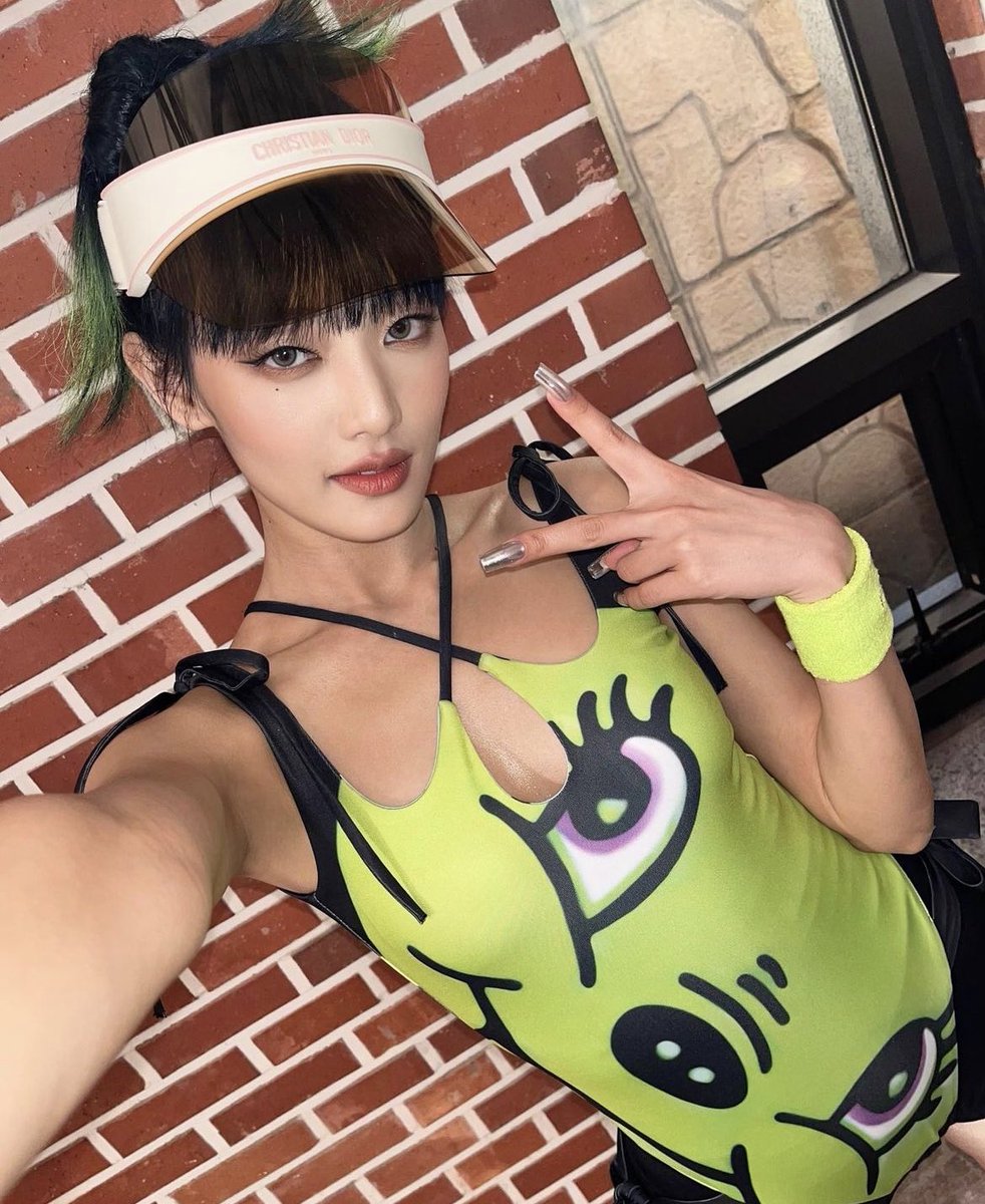 minnie tweet media