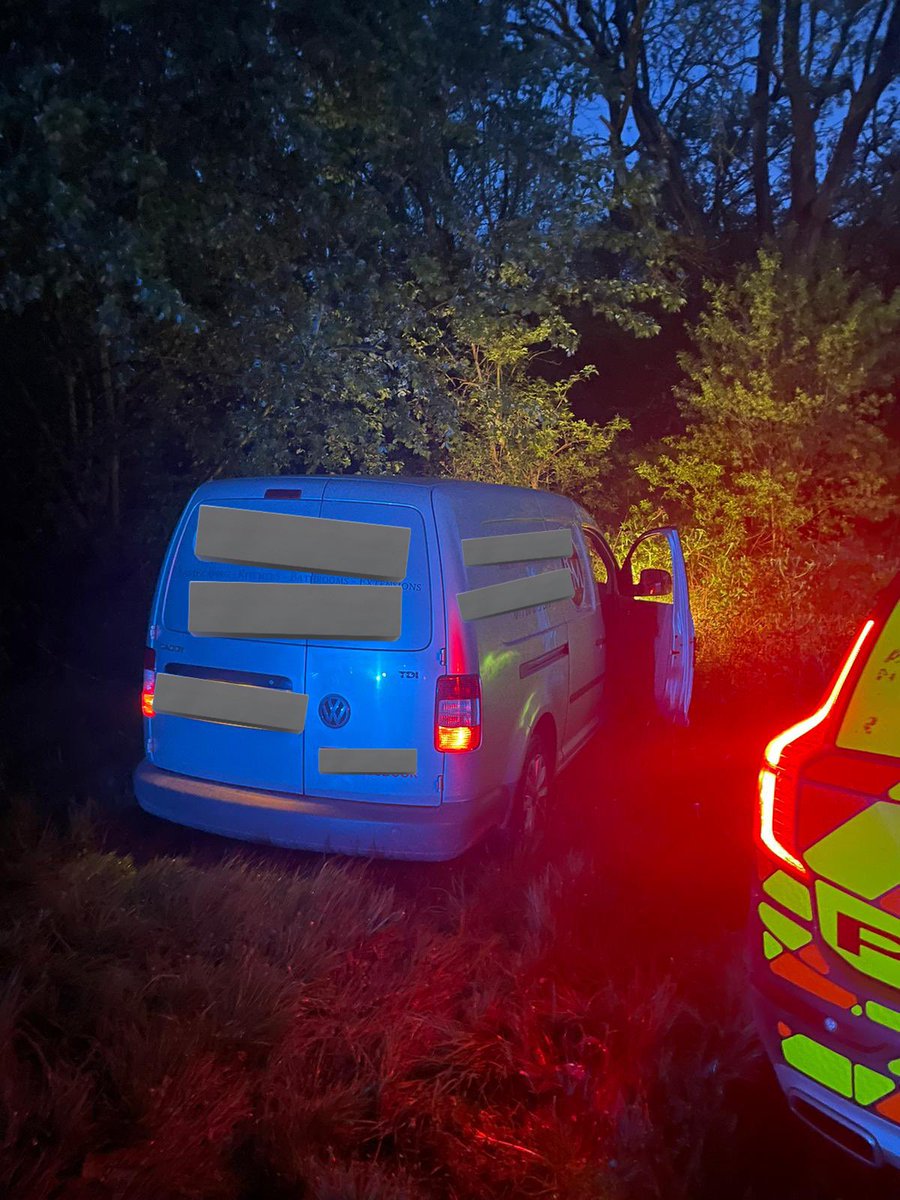 Northants_RPT's tweet photo. This vehicle was stolen, along with another in #Corby

The other vehicle was found abandoned, but this one failed to stop for our ARV. 

Our officers used a stinger successfully &amp; the vehicle was stopped. 

One in custody!

#teamwork #stinger #rpt https://t.co/HRNPhu9f7u