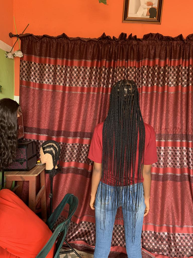 CarolineOnyebu1's tweet image. Thanks for coming 🤝#knotlessbraid
🥂❤️#ababraider