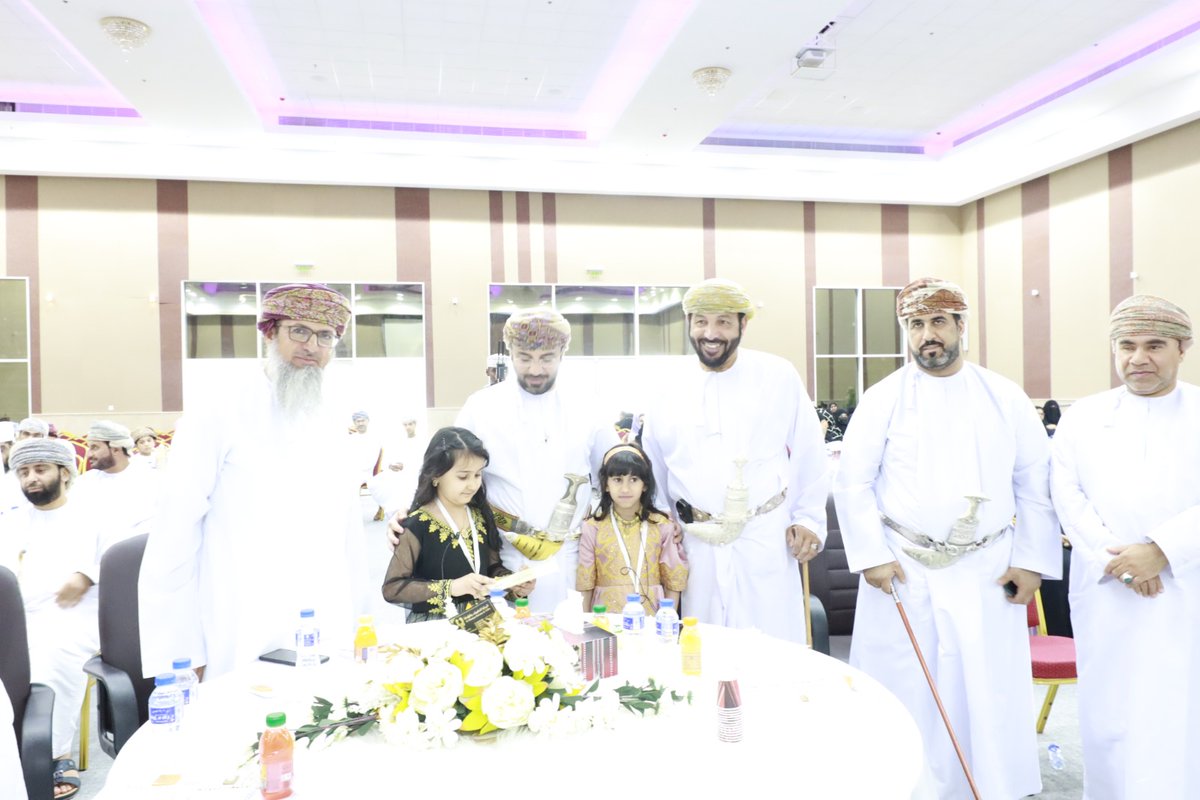 مدرسة جواهر العلم (@jawaheralelm) on Twitter photo التقاطات جميلة من مشاركة المدرسة في ملتقى
 " عجائب القراءة " الذي تنظمه مدرسة مشارق الأنوار  وتنفذه كوكبة من مدارس الولاية بمركز لوى للعلوم والابتكار..
#فعاليات_تعليمية_شمال_الباطنة 
<a href="/EduGovOman/">وزارة التربية والتعليم - سلطنة عُمان</a> 
<a href="/nbatna_moe/">تعليمية شمال الباطنة</a>
#مدارسنا_مستقبل_واعد التقاطات جميلة من مشاركة المدرسة في ملتقى
 " عجائب القراءة " الذي تنظمه مدرسة مشارق الأنوار  وتنفذه كوكبة من مدارس الولاية بمركز لوى للعلوم والابتكار..
#فعاليات_تعليمية_شمال_الباطنة 
<a href="/EduGovOman/">وزارة التربية والتعليم - سلطنة عُمان</a> 
<a href="/nbatna_moe/">تعليمية شمال الباطنة</a>
#مدارسنا_مستقبل_واعد