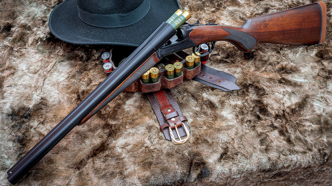 TacticalLife1's tweet image. A budget-friendly 12 gauge, perfect for riding shotgun, the Coach Gun from Navy Arms channels a bygone era and the taming of our country.

READ MORE:

tactical-life.com/guns/shotguns/…

#coachgun #shotgun #12gauge