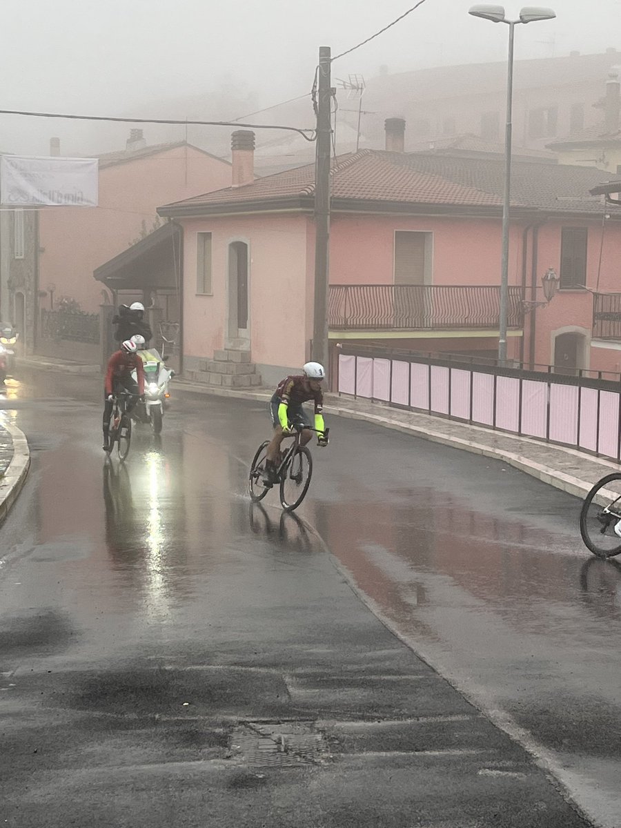 MorraDeSanctis's tweet photo. #MorraDeSanctis accoglie calorosamente 
 Il @giroditalia Tappa del #10maggio2023  #Atripalda #Salerno  peccato il maltempo 
#giro #Irpinia  #Avellino #Campania #Ciclismo https://t.co/u07NXwDYD2