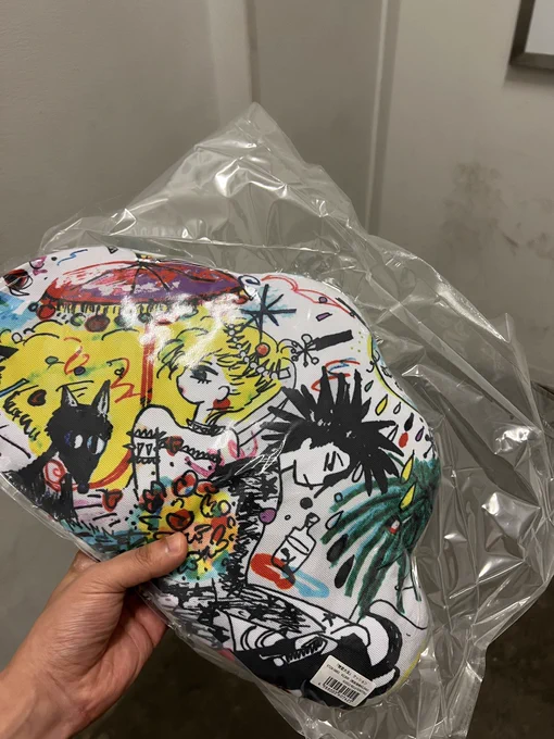 今日は小西康陽さんとドレスコーズのライヴに行きました!スライのフレッシュっぽいものから、ソウルフルなものまで、新しいアレンジの目白押しですごく楽しかったです。ドレスコーズのNEWシングルのジャケは不吉霊二なのでみんなチェックして下さい!
