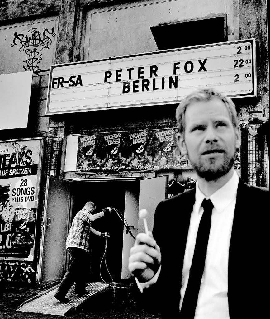 gamechanger stories:

kein album, welches deutschen rap beinhaltet, konnte sich so oft verkaufen. selten hatte ein deutschsprachiges album einen solch grossen impact wie „stadtaffe“ von peter fox.

(1/4)