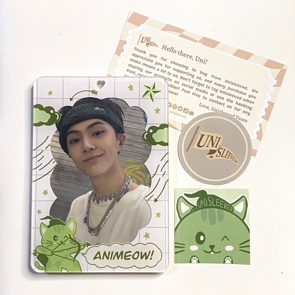 cooljseong's tweet photo. — 🍯 love mail from @unisleeved ♡´-

thank you so much for the smooth transaction! i def loved the quality of the pc holder and it’s rlly worth it 💚 thank you also for the secured packaging and the cute freebies! until our next transaction 💚 #uni_received https://t.co/y8SaBXi9UM