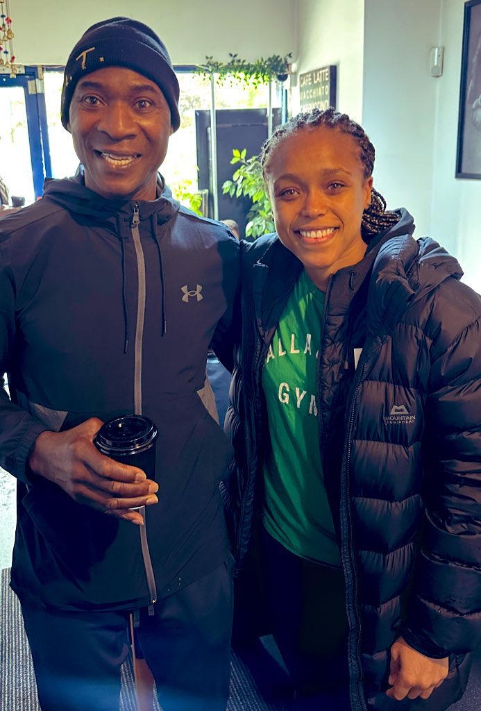 When the Cat met Miss GB 👑👑
Great have Carl Thompson in gym today & meeting @TashaJonas .
#boxingroyalty #CAT #MissGB #boxing #worldchampions #ChampsCamp