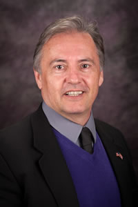 Dr. Poole and Mary Oborny are both recipients of @kstatehhs annual faculty &amp; staff awards!
 hhs.k-state.edu/news/2023/05/1…