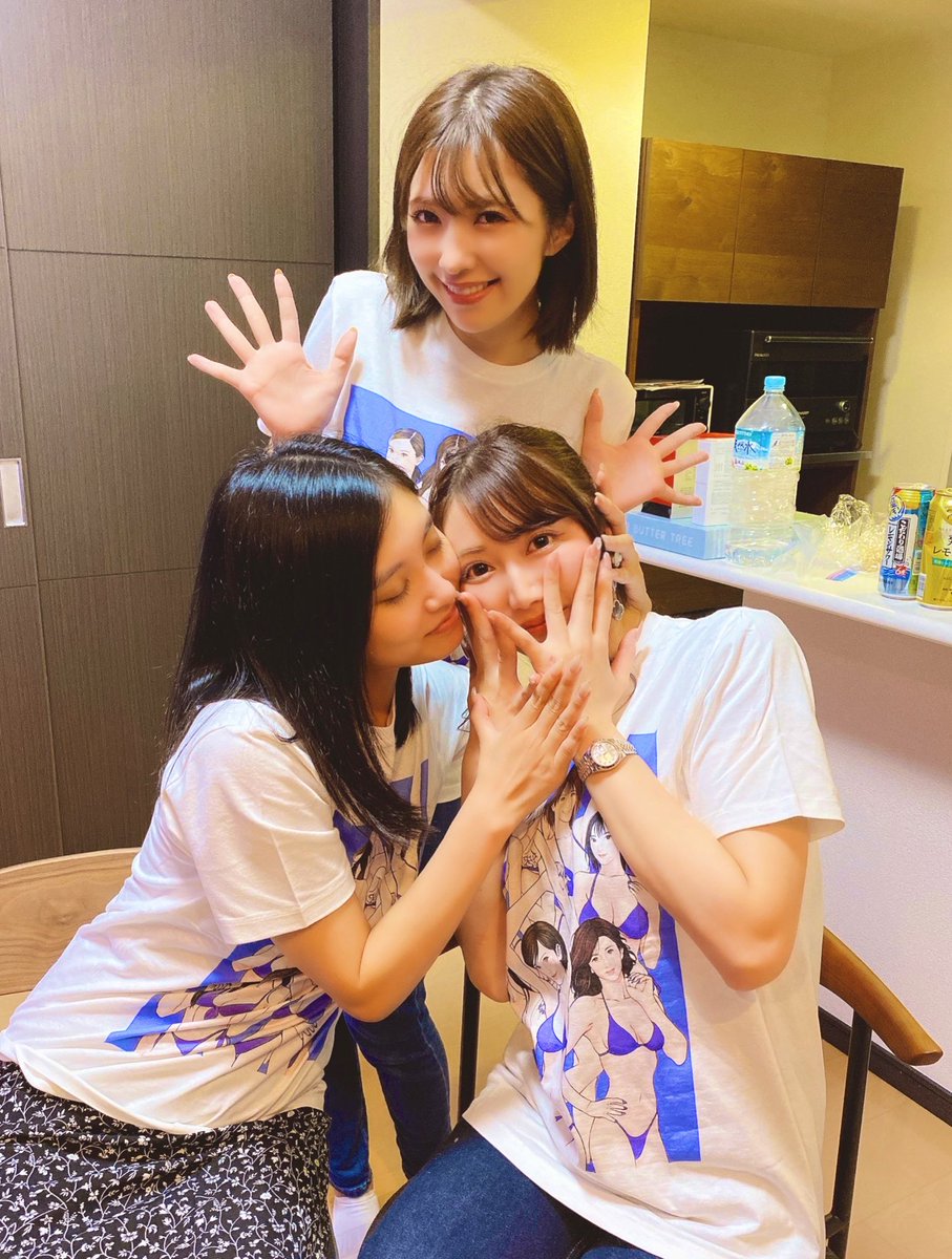 舞ちゃんとなっちゃんとは
鍋パしたり御一緒する事が何度か💓

2人ともお仕事に対して
真っ直ぐで会うと背筋が伸びます🥹❣️

可愛いだけや無くて自分を持ってて
格好良いの🥹♥️リスペクト💓
2人に出会えて良かった❣️

舞いちゃんのツイートからの
TV放送まで胸熱でした…🥹❣️
私も頑張ろう❣️有難う❣️ https://t.co/uqW26XVqVM