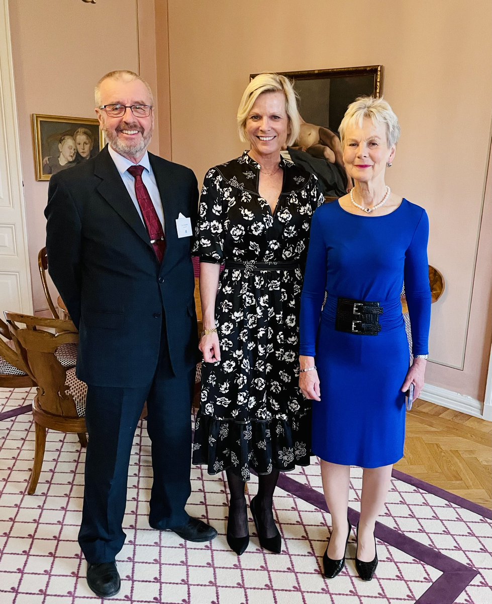 Anna Wieslander (@annwieanna) on Twitter photo Årstämma och länskonferens med <a href="/AFF_sweden/">Allmänna Försvarsföreningen</a> i #Östersund! Omval av ordf Elisabeth Nilsson och på kvällen trevlig middag hos landshövding Marita Ljung. #föpol #säkpol #svfm Årstämma och länskonferens med <a href="/AFF_sweden/">Allmänna Försvarsföreningen</a> i #Östersund! Omval av ordf Elisabeth Nilsson och på kvällen trevlig middag hos landshövding Marita Ljung. #föpol #säkpol #svfm