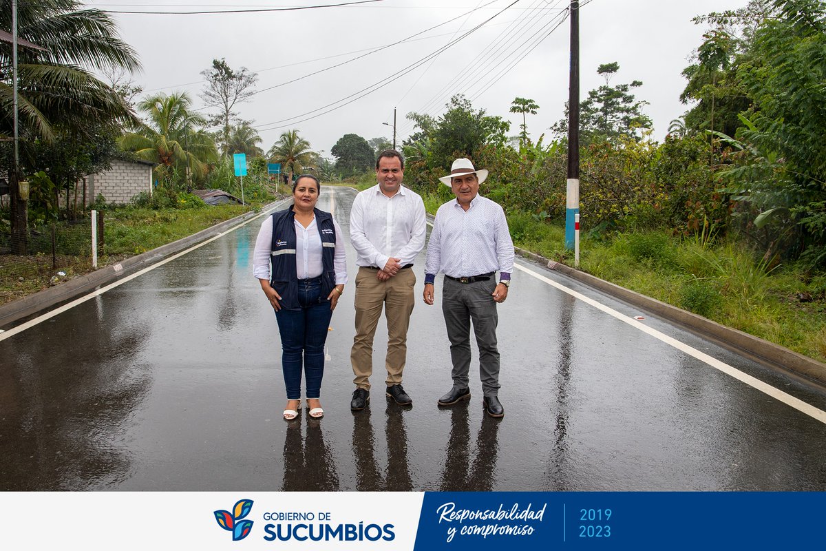 GobSucumbios's tweet photo. Amado Chávez recibió la visita de Homero Castanier Gerente General del Banco de Desarrollo del Ecuador, con quien realizaron un recorrido por importantes proyectos viales de asfaltado ejecutados y financiados por el BDE.

#AmadoChávezPrefecto
#ResponsabilidadYcompromiso
#Gestión https://t.co/Qmv7AGJGJe