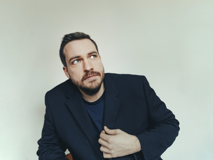 "Ik denk dat ik – onrechtstreeks – de koekenverkoop in België, en bijgevolg het aantal diabetici, heb gestimuleerd" - <a href="/LukasLelie/">Lukas Lelie</a> over zijn nieuwe zaalshow 'Een kwestie van smaak'.

👇
schamper.ugent.be/editie/640/art…