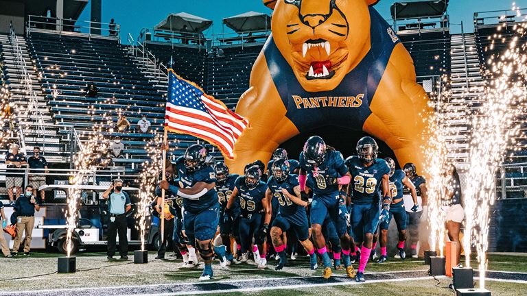 Damontezm1's tweet photo. I am truly blessed to receive a offer from FIU 🐾🐾 @A_Gaitor 
@JacquezGreen 
@RecruitManatee 
@coachrichlansky 
@Rivals 
@Dwight_XOS 
@Andy_Villamarzo 
@Coach_Manion_ 
@BaityTravis 
@THEcoachBMAC 
@On3Recruits https://t.co/rPMU4cJCFt