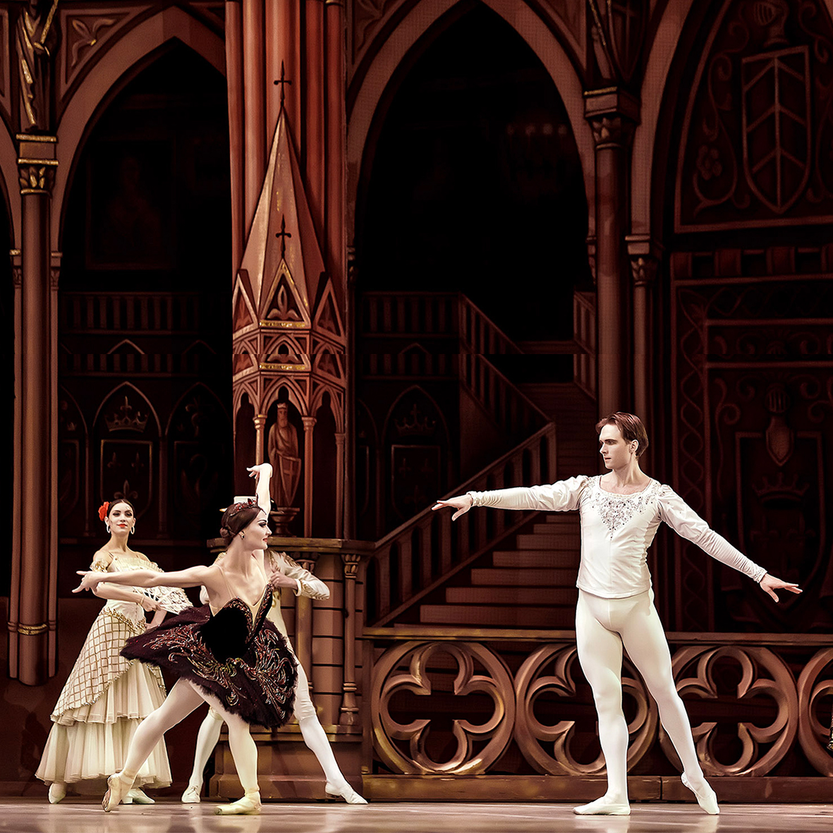 FRANCECONCERT's tweet photo. Avez-vous déjà assisté au ballet #LeLacDesCygnes ?

Sinon, il reste des places à réserver pour Paris, Marseille, Grenoble, Lyon, Montpellier, Rennes, Nantes, Tours, Reims, Strasbourg. 

Pour les billets  👉 https://t.co/ViDZboA7I2 https://t.co/eVzk65oVvF
