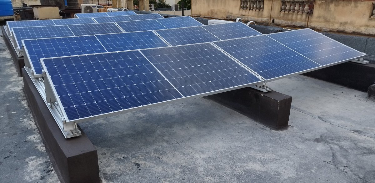 lucendipro's tweet photo. Con nuestros kits no tendrás que preocuparte por buscar y seleccionar cada pieza individualmente; pues tendrás una solución completa que es fácil de instalar, rentable y compatible. ⚡☀️👌

Más detalles: https://t.co/pglGqvF0rx

Entregas en 24 y 72 horas en toda La Habana. 🚚 https://t.co/Oo1btyDtuQ
