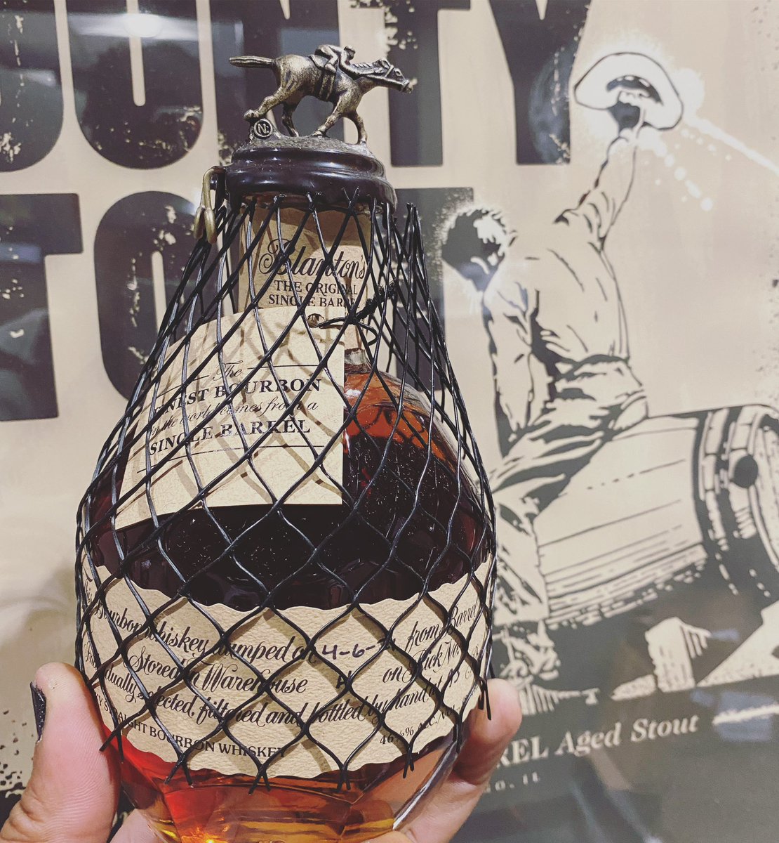 BrklynCtrLiquor's tweet photo. Since we didn’t have our bourbon raffle on Monday, we’re holding one today. This time, we’re giving one lucky person the chance to buy this bottle of Blanton’s!

To enter, you must follow us, like this post, comment and retweet. We will draw a winner today at 4pm. Good luck! 🍀 https://t.co/tDD9CmAC75