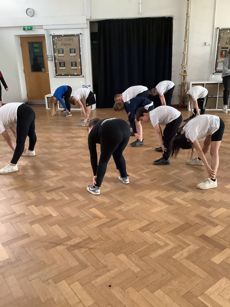 IPMATTowngate's tweet photo. In PE, Year 4 continued with their dance sessions. We warmed up with a game of infinity tag which everybody got involved with, practised our stretches and corner work, perfected our leaps and finished with building upon our dance routine ๐ชฉ๐ฉฐ#PETPA #Year4TPA https://t.co/ytrHw1JFkI