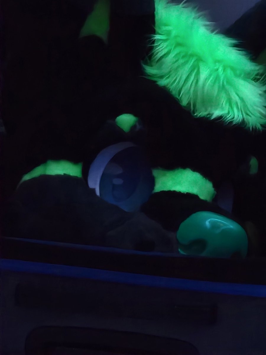 RavenShadow0's tweet image. How to find me at #FWA2023 #FWA