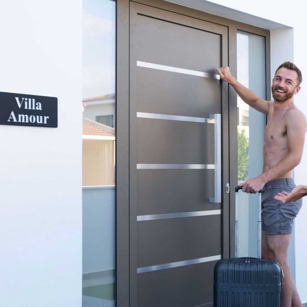 Travel Gay tweet media