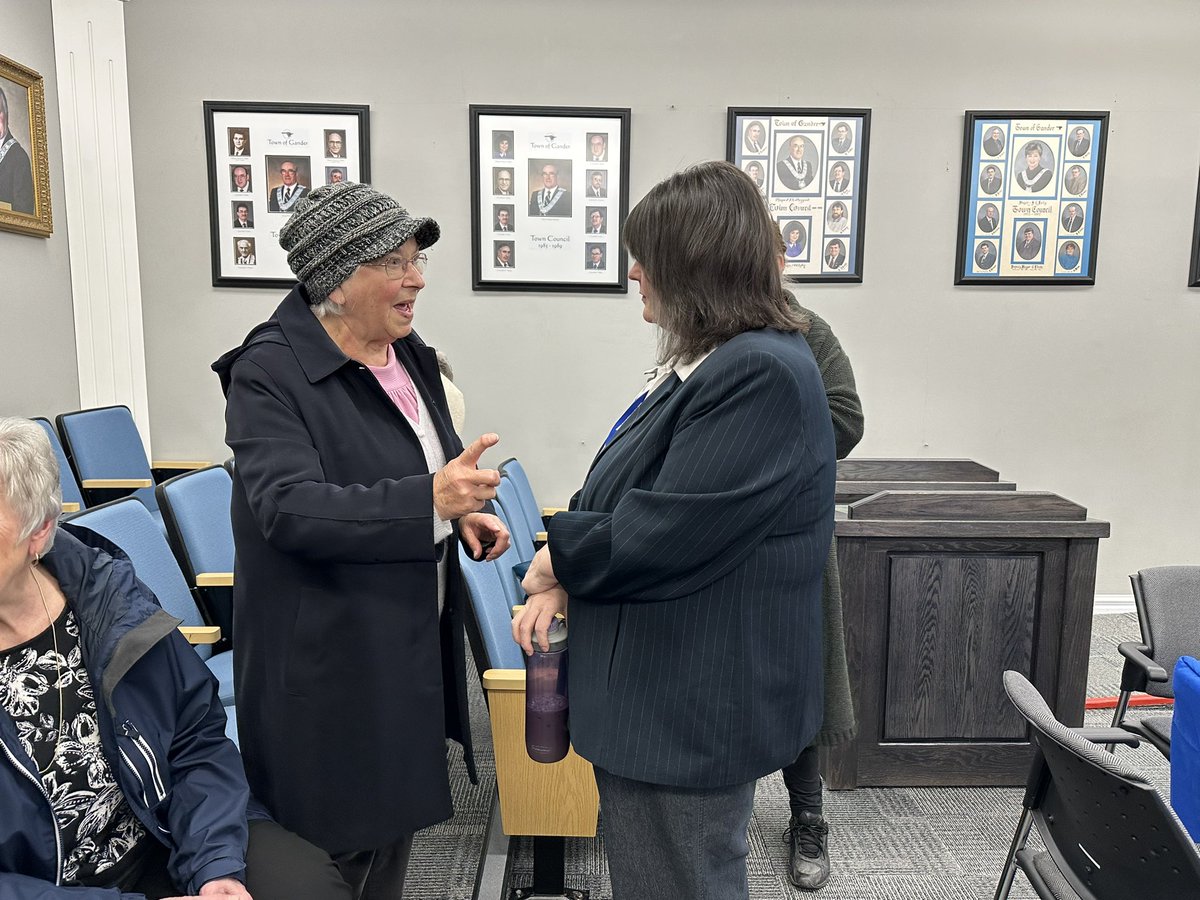 townofgander's tweet image. A fantastic evening at our first Coffee with Council! Some delicious treats and great conversations were had. 💬

Residents and business owners had the opportunity to ask questions to Council and bring forward and suggestions or ideas they had.

#municipalawarenessweek
