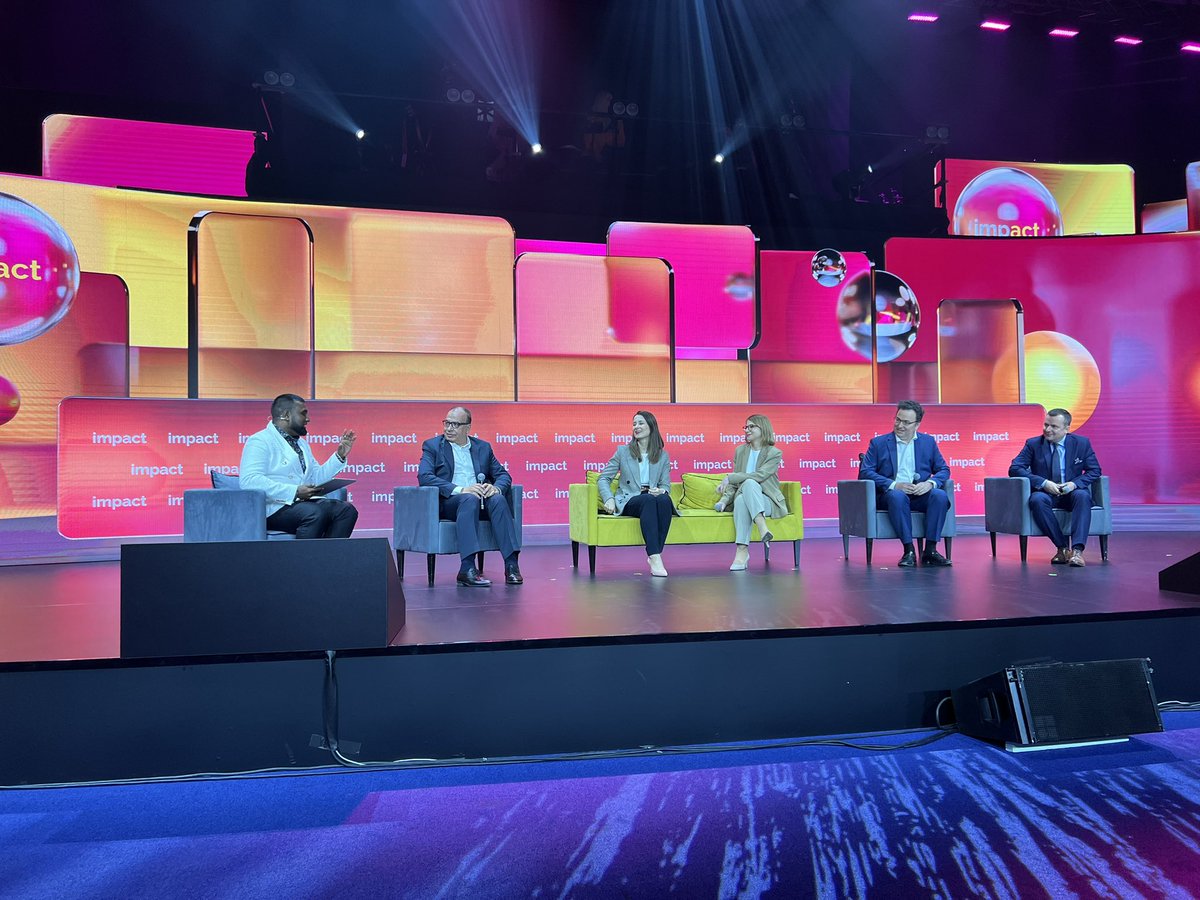 Our leader of CEEMETA region at <a href="/DellTech/">Dell Technologies</a>  - Mohammed Amin <a href="/mamin624/">Mohammed Amin</a> on stage during <a href="/ImpactCEE/">Impact CEE</a> conference in Poland. Discussion around topic “What will the new economy look like and what should companies be doing now to get ready?”

#impactcee #impact23 #iwork4dell