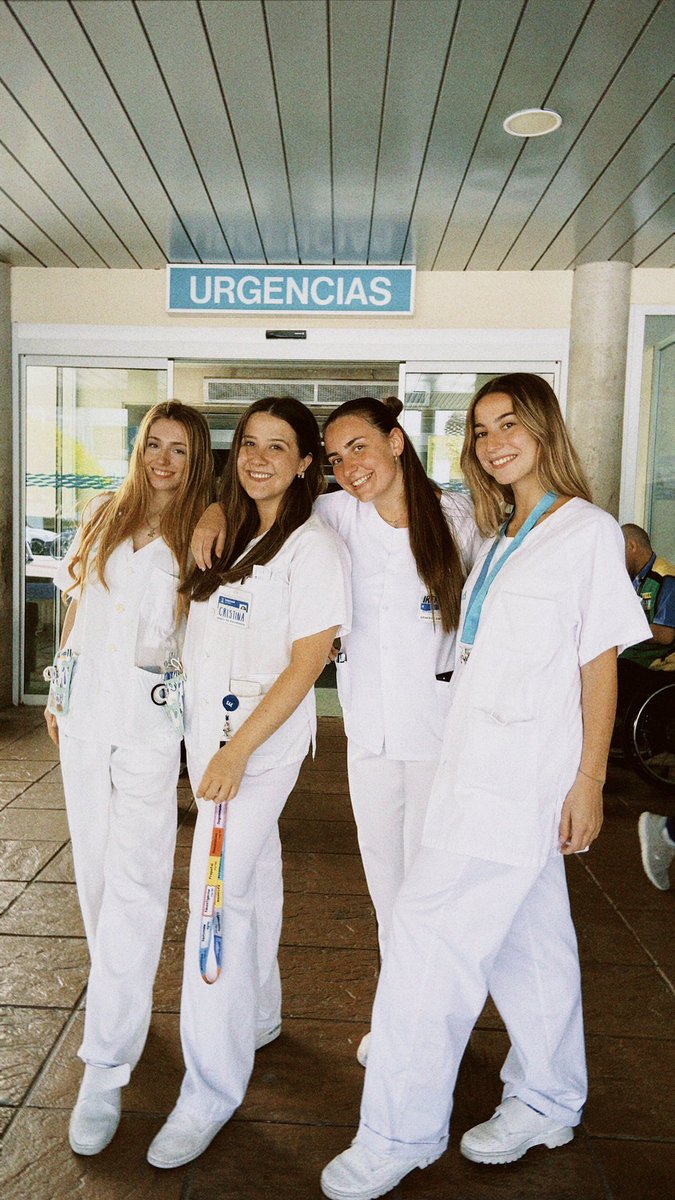 vaaleenzuelaa's tweet photo. Se acabó trabajar sin cobrar, se acabó ser irene la estudiante de enfermería ¿me puedo poner contigo?, se acabó no tener pijama limpio todos los días ni contraseña propia!!!!

Feliz feliz feliz feliz feliz feliz!!!!!!!!!!!!!!!!

Que empiece lo bueno!!!!!!!!!!!!!!!!!!!!!! https://t.co/Ql8fkpQUkW