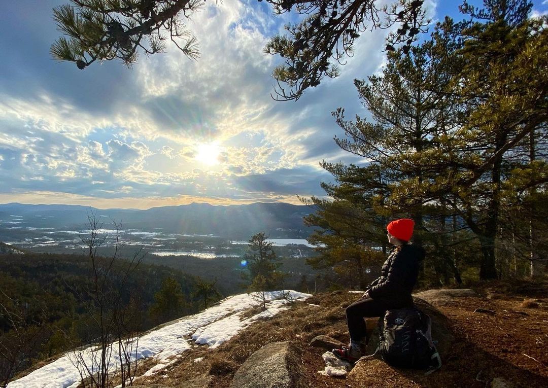 ThayersInn's tweet image. Here's to spring on the #WhiteMoutnains. 💙 

📷: @kjsummitlog (Peaked Mountain-North Conway)