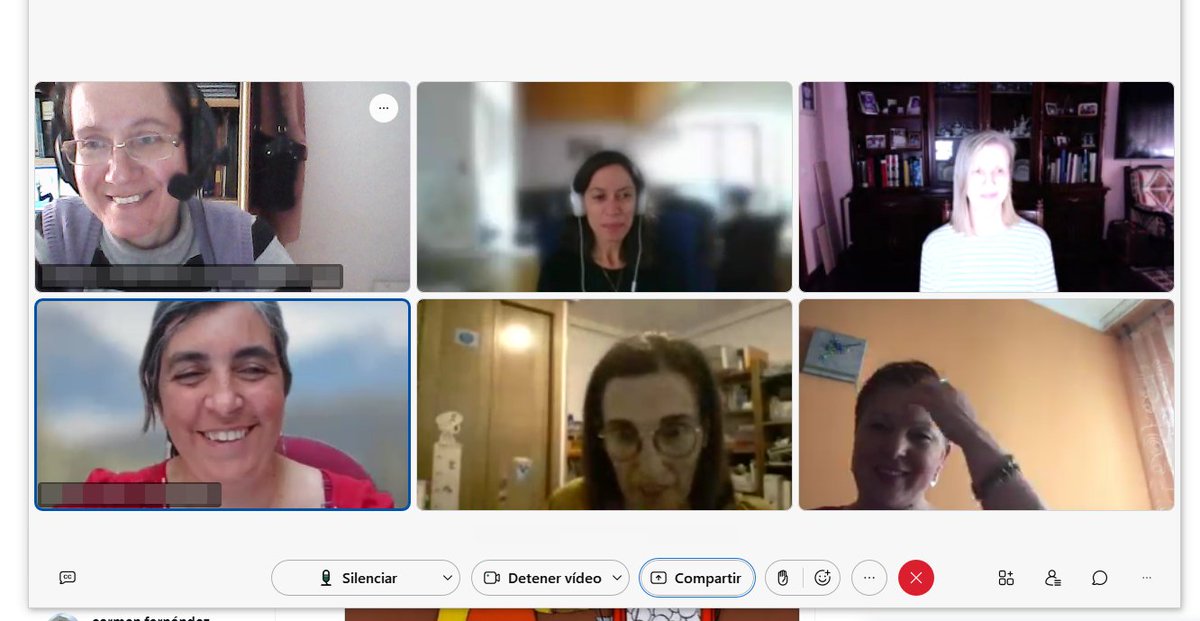 Esta tarde tivemos unha reunión de embaixadoras <a href="/eTwinningGaliza/">Embaixada eTwinning Galicia</a> para preparar a formación para Galicia 2023-4 <a href="/eTwinning_es/">eTwinning España</a> Vaivos encantar 🥰🥰🥰😉@EoiCorunha!!