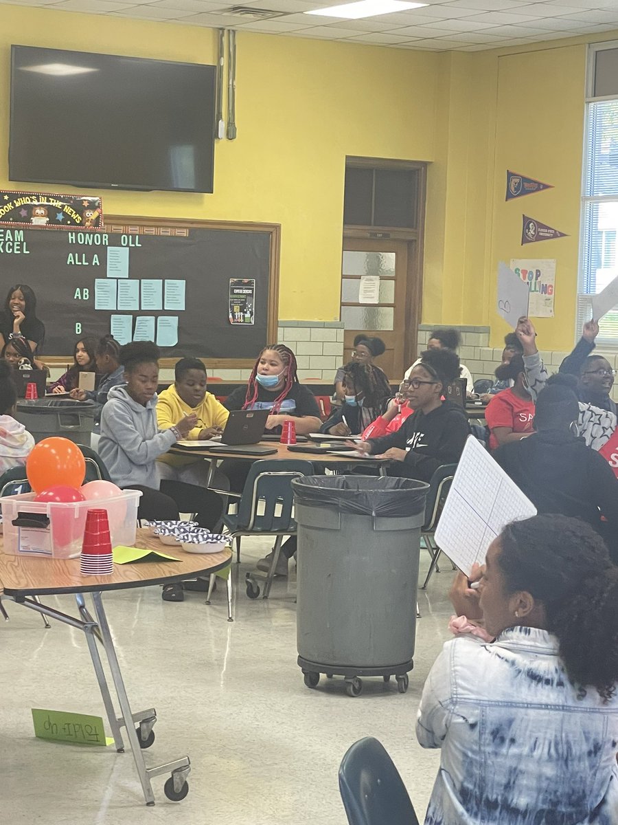 PCPSreads2's tweet photo. The Math Bowl @Blandford Academy is underway. The excitement in the students is amazing!  @TrinaMitchener @PCPSap77 @TeachPrayLove_ @krysthompkins11 #mathbowl #teachingsandlearning #scholars https://t.co/P3b4BgyEYA