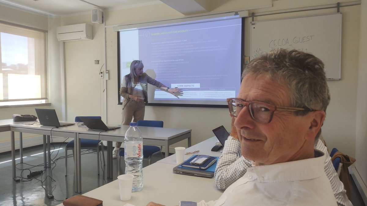 Neus Caufape is presenting the Idea of the #ESITL booklet. In front Uli Kohler is working with us for #KS1Stuttgart