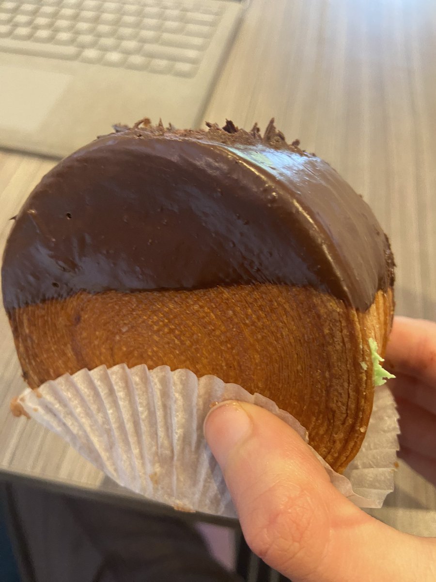 ashsmeals's tweet photo. this croissant roll was incredible https://t.co/K58ON07xMv
