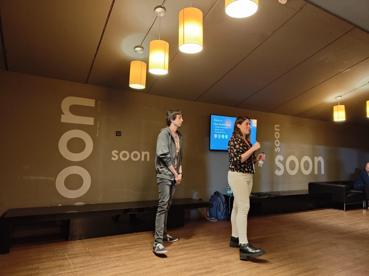 Un placer haber presentado la <a href="/ComunidadAlexa/">Comunidad de Alexa en español</a> con <a href="/Xavidop/">Xavi Portilla</a> en <a href="/CodemoMadrid/">Codemotion Madrid</a> 😻