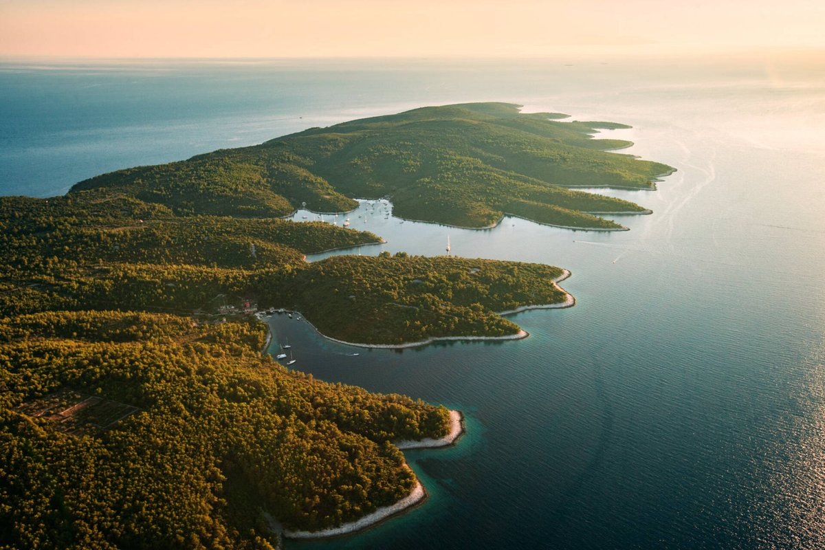 You'll find paradise on the island of ŠĆedro! 😉☀️🌊 <a href="/Croatia_hr/">Croatia Full of life</a>
#Eurovision2023 
#vacation #PlacesToTravel #VisitJelsa