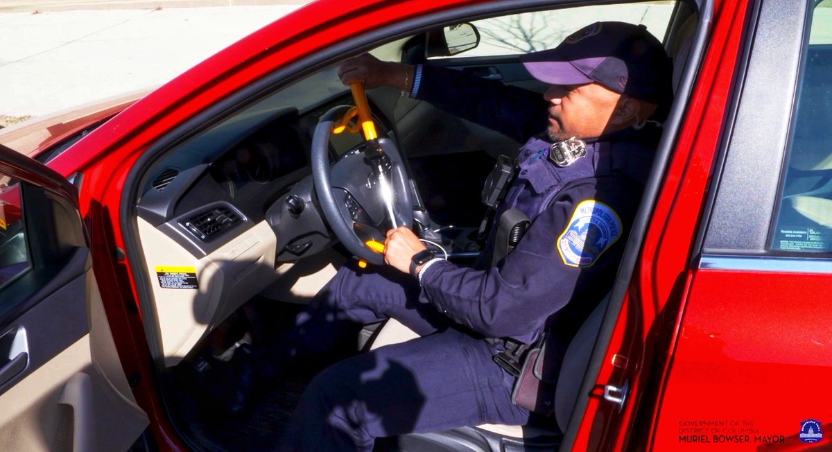 DCPoliceDept's tweet photo. Are you a DC resident who drives a 2011-2021 Kia or Hyundai? If so, stop by one of our 7 MPD District main stations to pick up a free steering wheel lock to protect against your car being stolen.🚘

Remember the motto, #ProtectYourAuto https://t.co/LyYeOWoh91