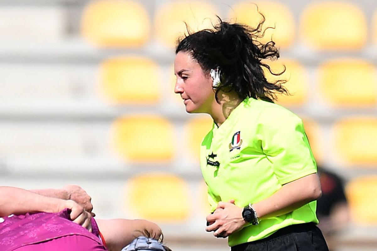 Federugby's tweet photo. 🔴 #PeroniTOP10 

Annunciati gli arbitri delle semifinali di ritorno: Andrea #Piardi per Rovigo-Colorno e Clara #Munarini per Petrarca-Valorugby ➡ https://t.co/SCJFLfVGzb

#rugbypassioneitaliana https://t.co/PG48r2cHth