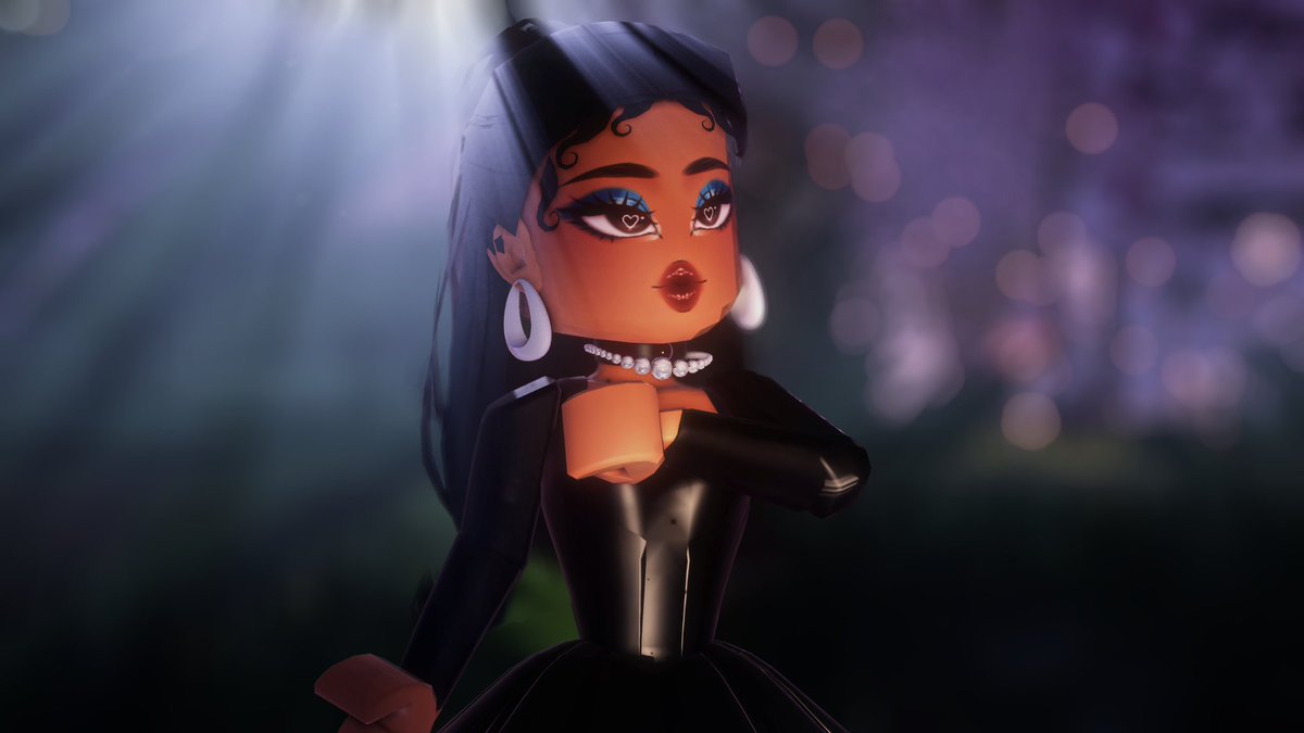 steampunk set item giveaway 

follow me+ retweet

#royalehigh