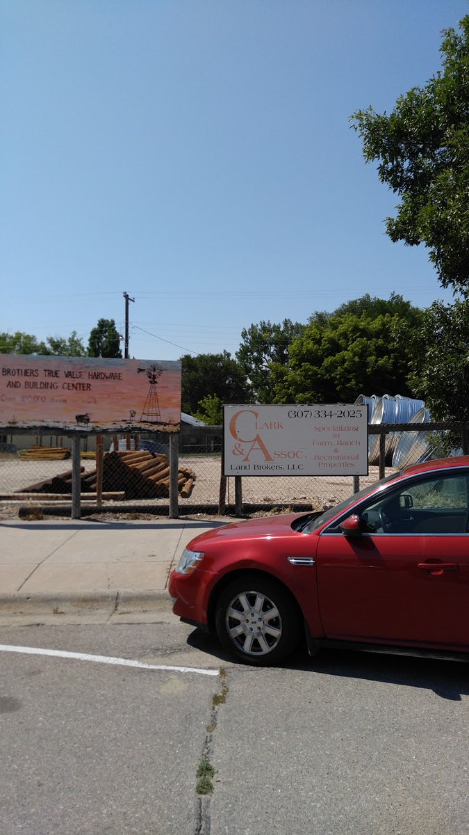 New town every hour on Twitter "Harrison, Nebraska Population 223