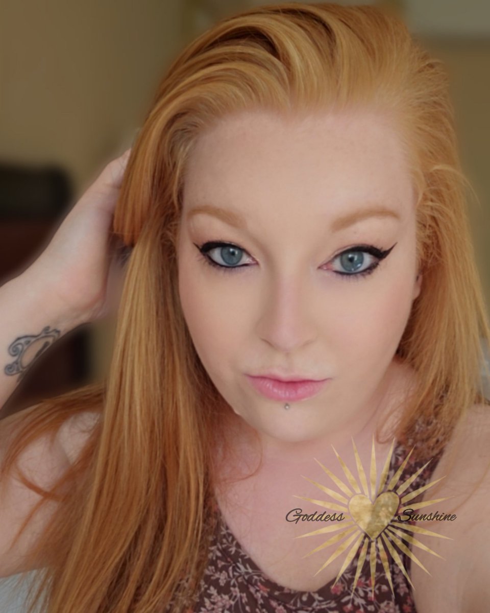 Goddess 🔆 Sunshine on Twitter: "Stare into my eyes and think of all the ways your money can
