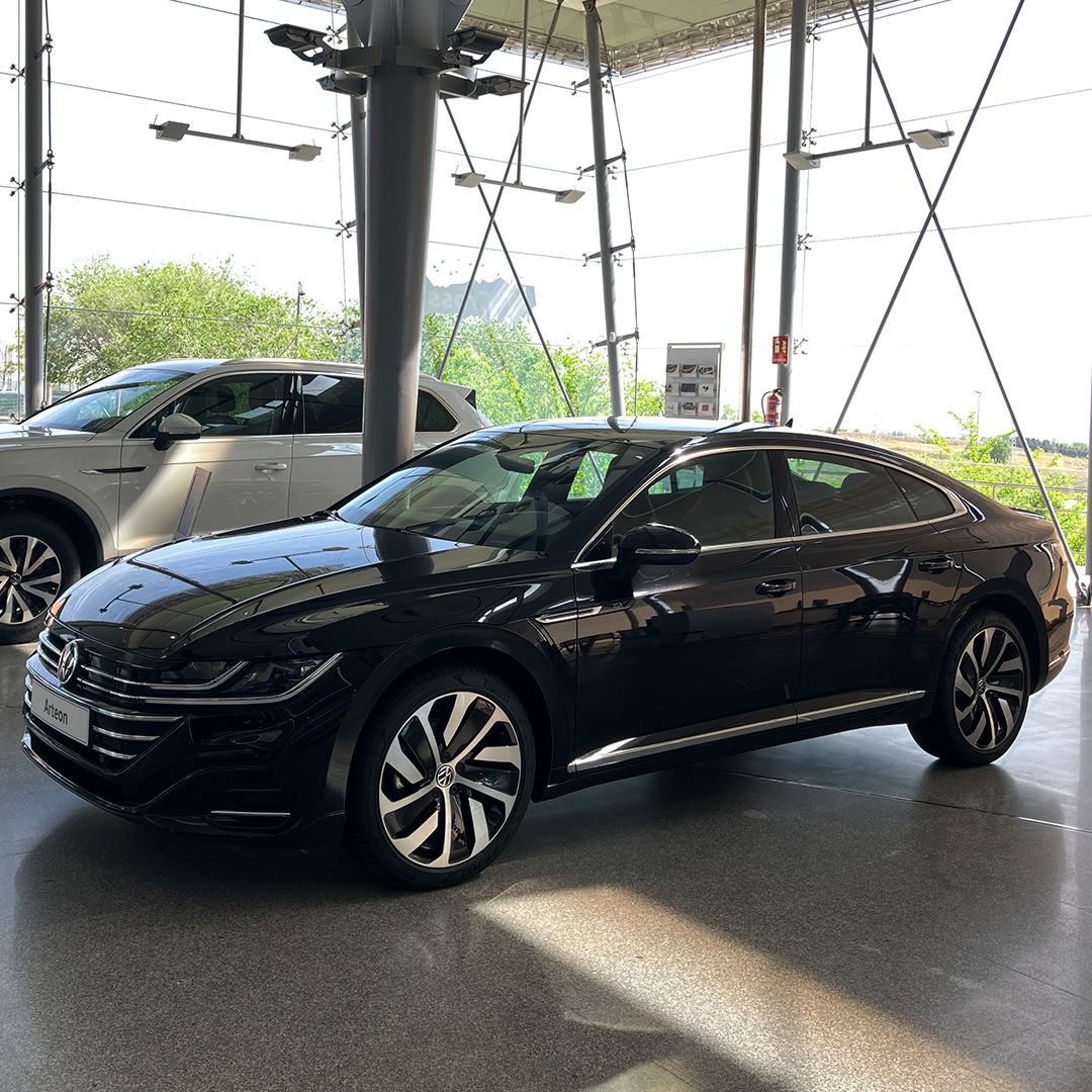 El Volkswagen Arteon es puro arte.📷 Su propio nombre te lo está diciendo.📷

#VW #Volkswagen #Arteon #VolkswagenMadrid #CastellanaWagen #Madrid