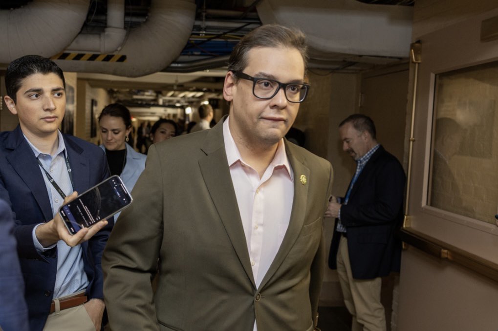PELEVISIONNEWS's tweet photo. @BreakingNews:
GOP Rep. George Santos is in custody to face charges of fraud, money laundering and other crimes. (via @CBSNews) https://t.co/88pcifnDK3