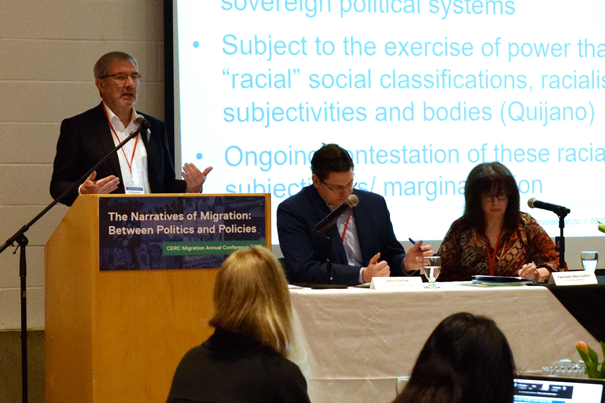 tmumigration's tweet photo. “We tend to look out and down rather than in and up when exploring hegemony” — @PSpoonley (@MasseyUni) considers narratives of migration in CA, AUS and NZ and emphasizes the need to introduce decoloniality.
#CERCNarratives2023 https://t.co/CWpCSmqblG