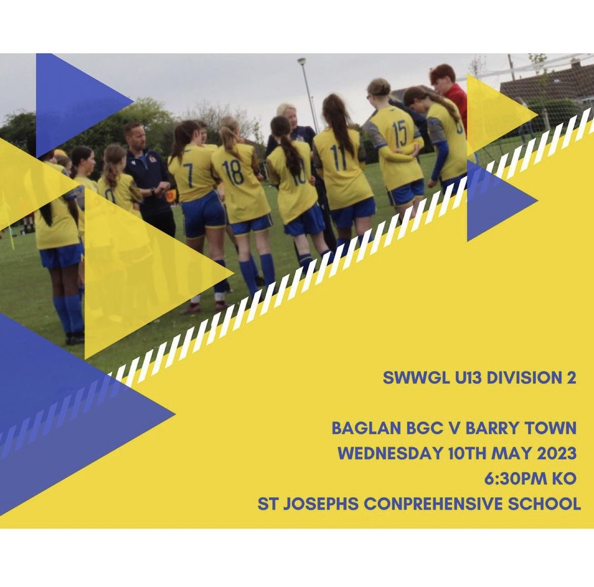 E_mma7's tweet photo. Busy day with work, home change and back out with the squad for matchday #midweekgame #afterschoolmadness #meandmyfavs πππ https://t.co/WP6ChvlwNC
