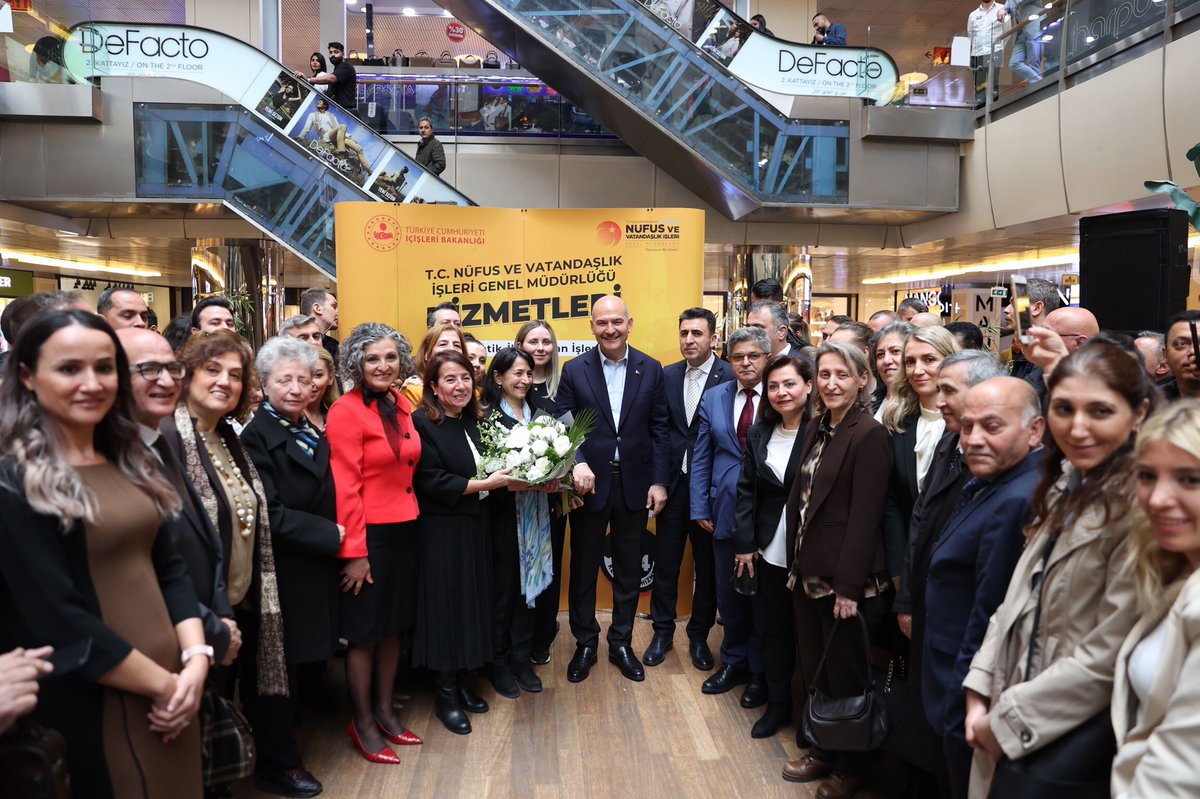 Nüfusmatik sayesinde;
✅T.C. Kimlik Kartı şifre işlemleri
✅e-İmza yüklemesi
✅Adres Beyanı
✅Kimlik kartına sürücü belgesi yükleme
✅Randevu işlemleri
✅15 yaş altı çocukların T.C. Kimlik Kartı başvuru işlemleri
✅Sürücü belgesi başvuru işlemleri ve daha fazlası