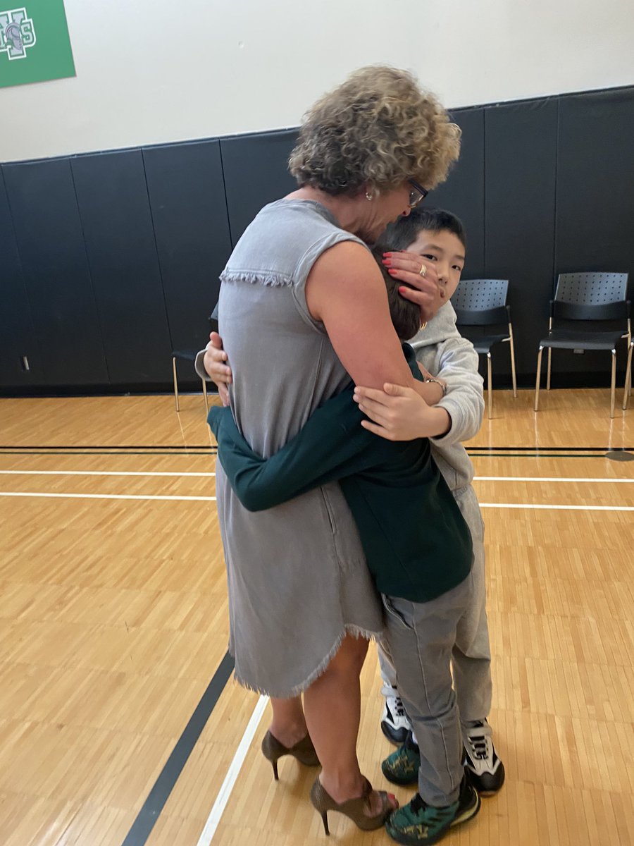 Sarah Charley tweet media