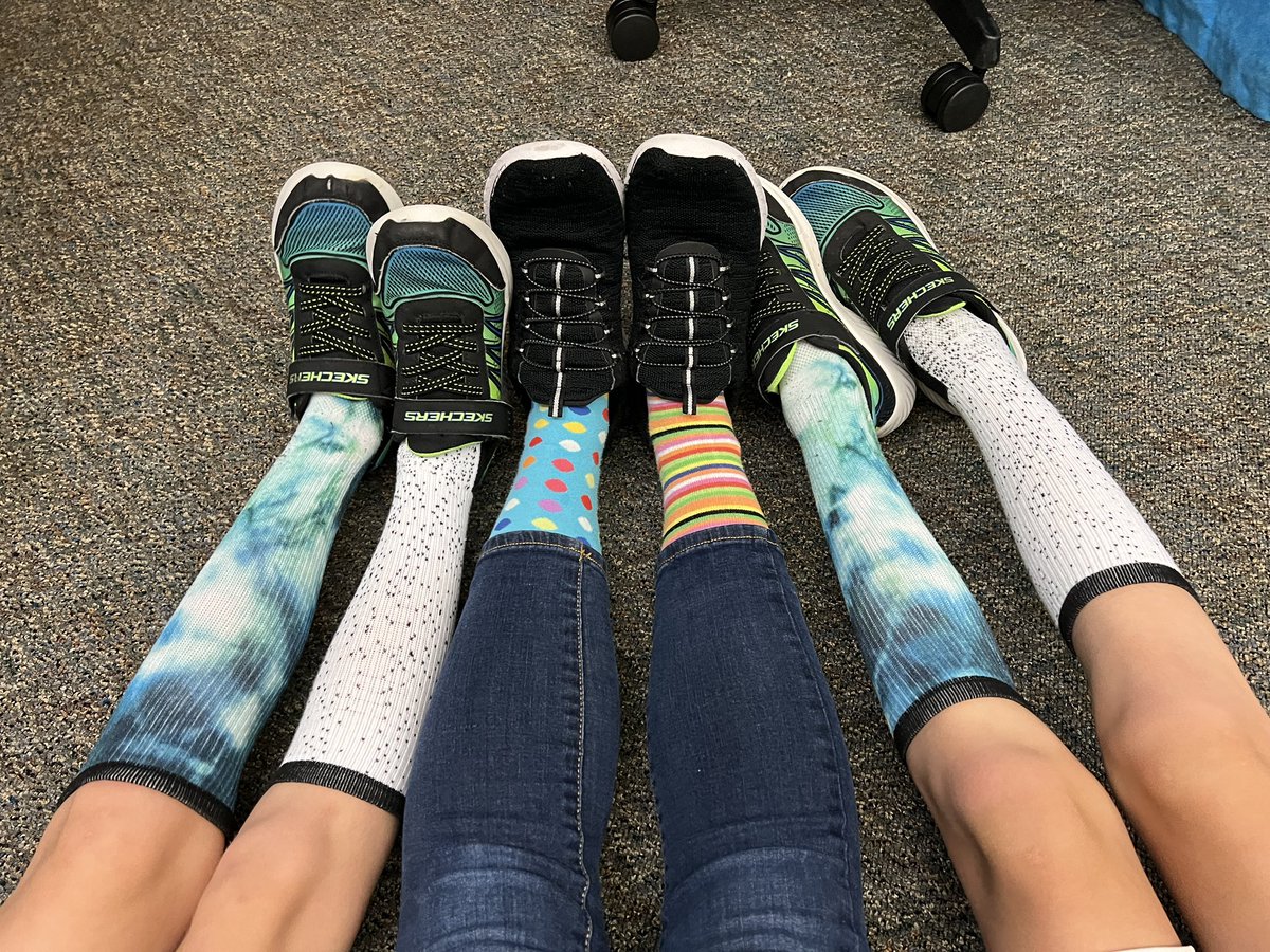 PercyYearbook's tweet photo. Loving Staff Appreciation Week here at ASE! The flowers were so pretty yesterday and I just love silly socks day!!
#staffappreciationweek #spoiled #asepanthers @ASE_PTOHumble https://t.co/G3Sz8Kjwwp