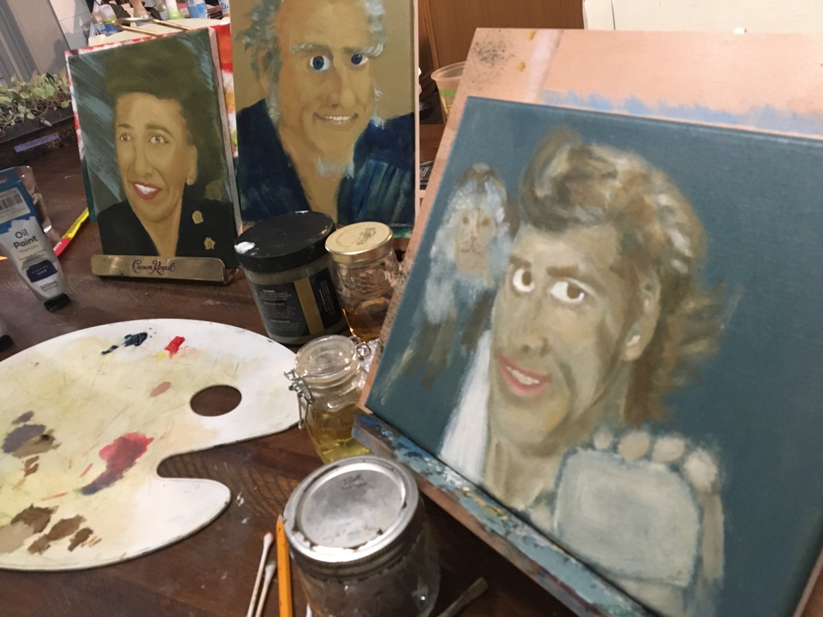 So I've been painting for about 5 weeks now. This is my setup and a few things I've been working on. I've got a long way to go but I feel like it is starting to come around. 
#Oilpainting #Painting #Artistsontwitter #ArtGallery #Artwork #Portrait