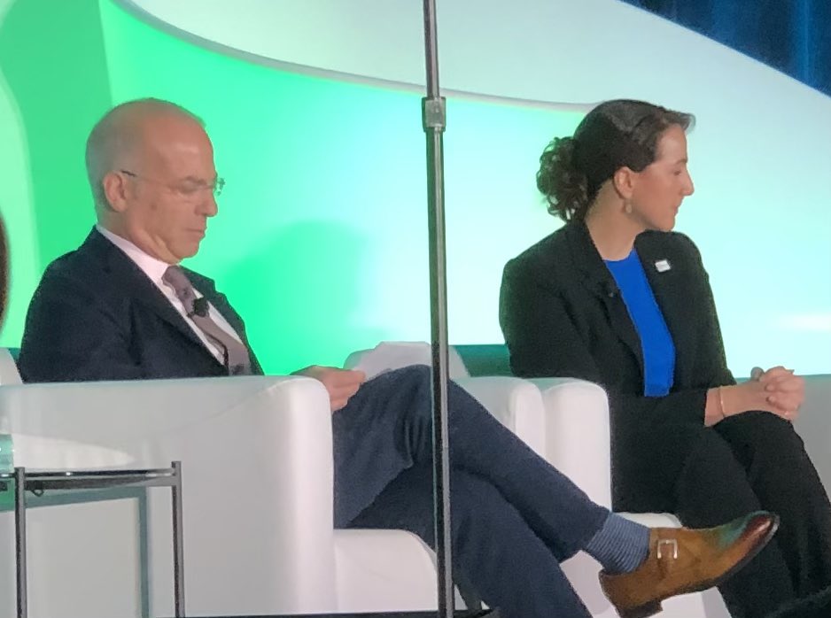 HarvestFlo's tweet photo. At #AIM4CSummit ,  @AFSollinger points out that monocultures like corn grew out of colonialism and issues with focus on profit-driven #climatesolutions rather than solutions such as #agroforestry that feed people and do most to stabilize climate. That's focus of @Sust_Harv_Intl https://t.co/6d7Lwr1jmZ