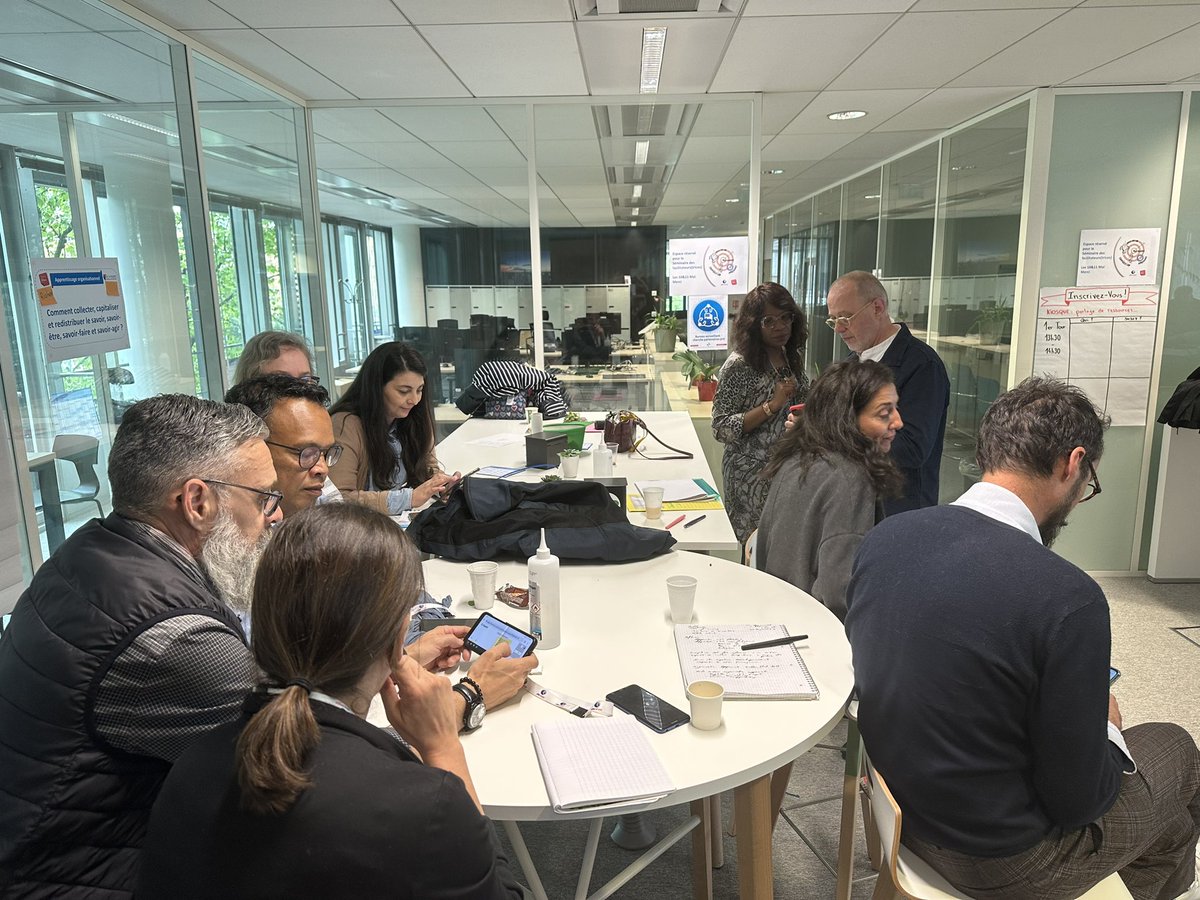EzgiSeytap's tweet photo. Séminaire des facilitateurs régionaux Pôle emploi « l’apprentissage au service de la performance » 😉
Intervention interactive et dynamique de ✨Séverine Besson 
« Nous n’arrivons dans ce monde qu’avec notre capacité à apprendre » John B. WATSON 
@jm_vermorel https://t.co/yS2LfbuqVr