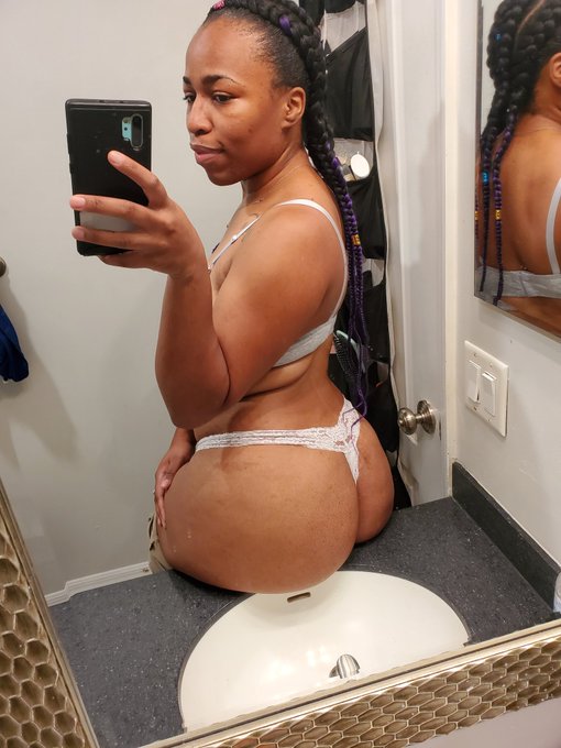 Hi 👋 who likes a nice fat ass? 🍑🍑🤪 #onlyfansgirl #onlyfansbabe #onlyfansFree #onlyfansmodel https://t<a href="/tag/onlyfansgirl"class="tags">#onlyfansgirl</a><a href="/tag/onlyfansmodel"class="tags"><span>#onlyfansmodel</span></a><a href="/tag/onlyfansbabe"class="tags"><span>#onlyfansbabe</span></a><a href="/tag/onlyfansfree"class="tags"><span>#onlyfansfree</span></a>
