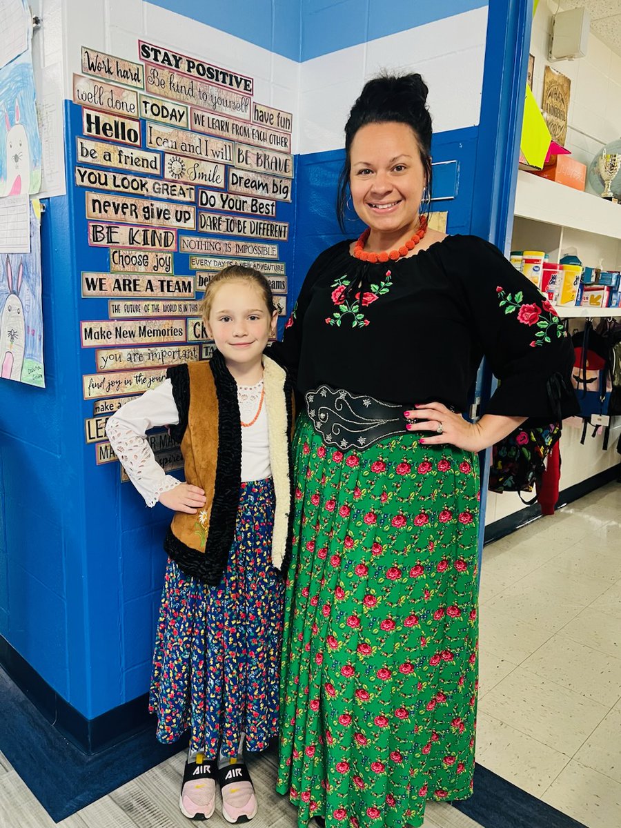 Thank you for wearing your beautiful clothes and celebrating with us! 🥳🥰
<a href="/harryefryschool/">HarryEFrySchool</a>